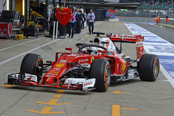 Sebastian Vettel, Ferrari SF16-H running the Halo cockpit cover
