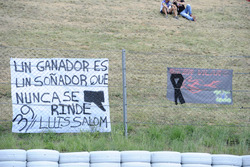 Luis Salom fans banner