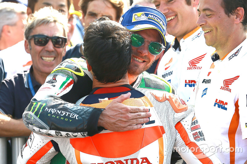 Gratulation von Cal Crutchlow