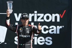 Третє місце - Еліо Кастроневес, Team Penske Chevrolet