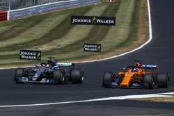 Льюіс Хемілтон, Mercedes AMG F1 W09, Фернандо Алонсо, McLaren MCL33