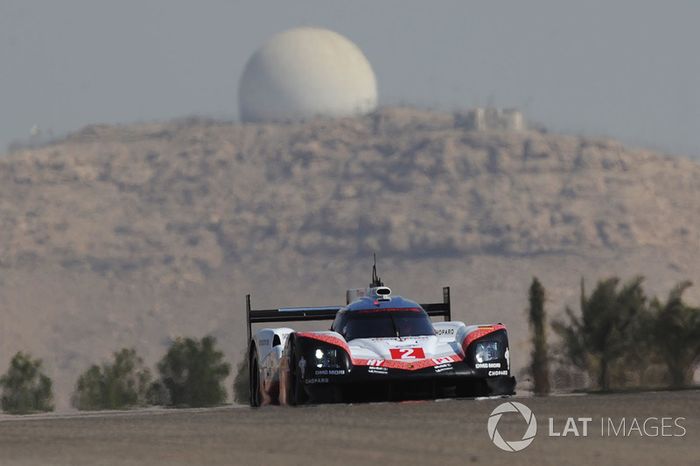 #2 Porsche Team Porsche 919 Hybrid: Timo Bernhard, Earl Bamber, Brendon Hartley