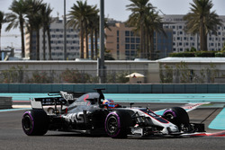 Romain Grosjean, Haas F1 Team VF-17