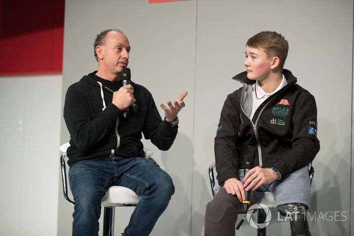Terry Grant, piloto stunt y Billy Monger