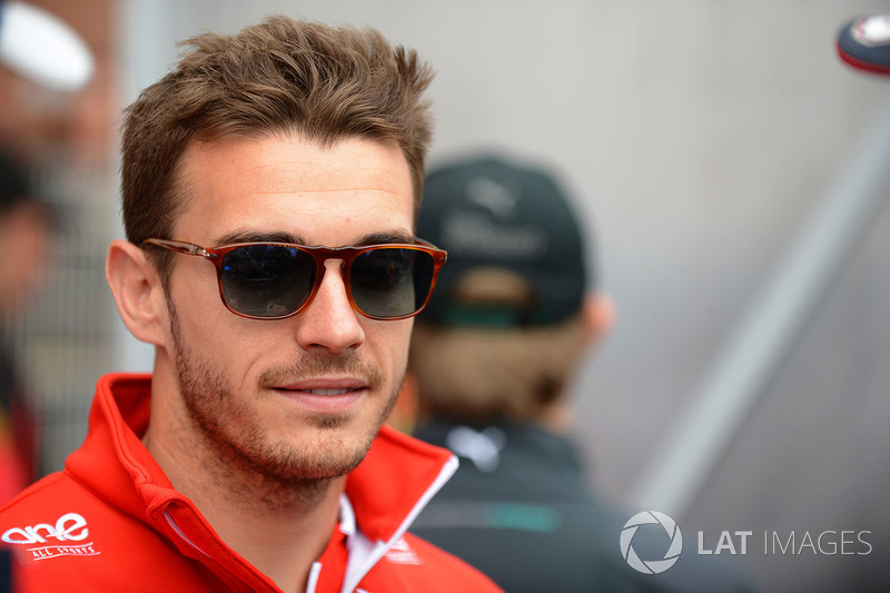 A família de Leclerc é muito próxima à de Jules Bianchi, que, assim, teve grande influência na carreira de Charles. Bianchi faleceu em 2015 como consequência de seu acidente em Suzuka.