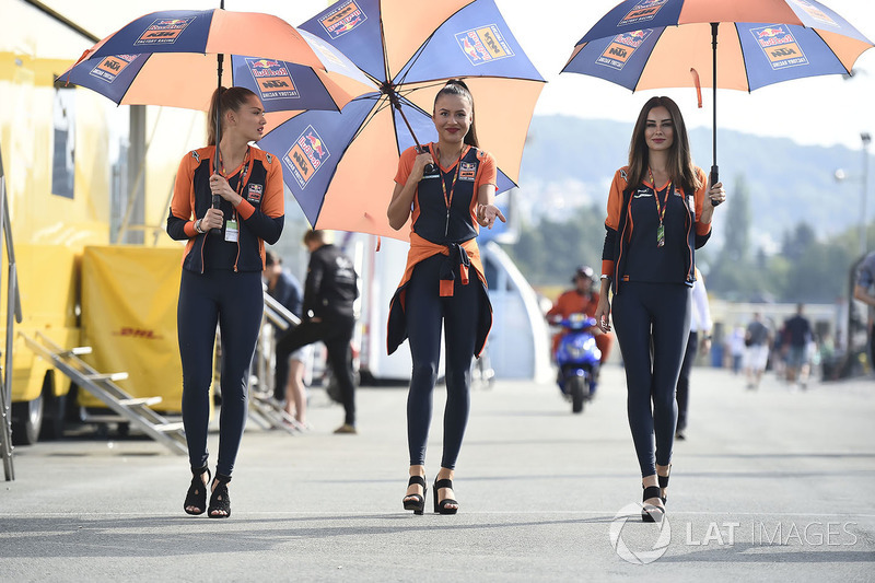 Grid girl