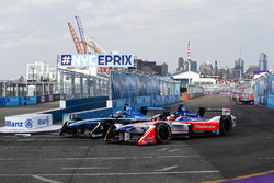 Nick Heidfeld, Mahindra Racing, en lutte avec Nicolas Prost, Renault e.Dams