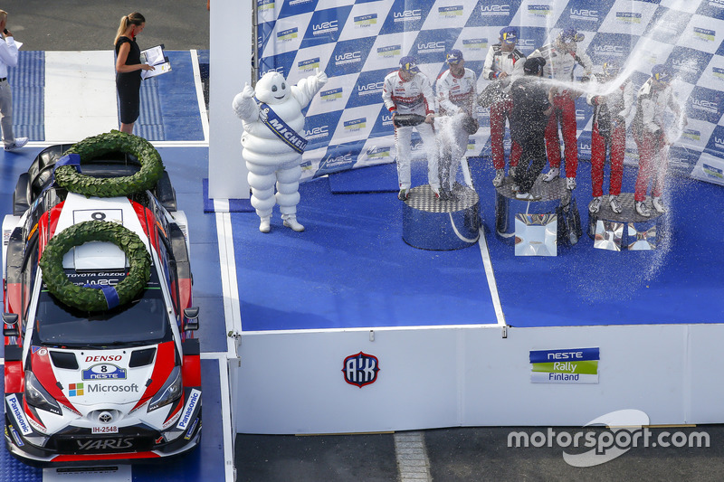 Podium: winners Ott Tanak, Martin Järveoja, Toyota Yaris WRC, Toyota Gazoo Racing, second place Mads Ostberg, Torstein Eriksen, Citroën C3 WRC, Citroën World Rally Team, third place Jari-Matti Latvala, Miikka Anttila, Toyota Yaris WRC, Toyota Gazoo Racing