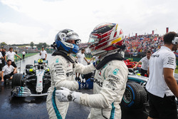 Valtteri Bottas, Mercedes AMG F1 W09 and Lewis Hamilton, Mercedes AMG F1 W09 celebrate in Parc Ferme