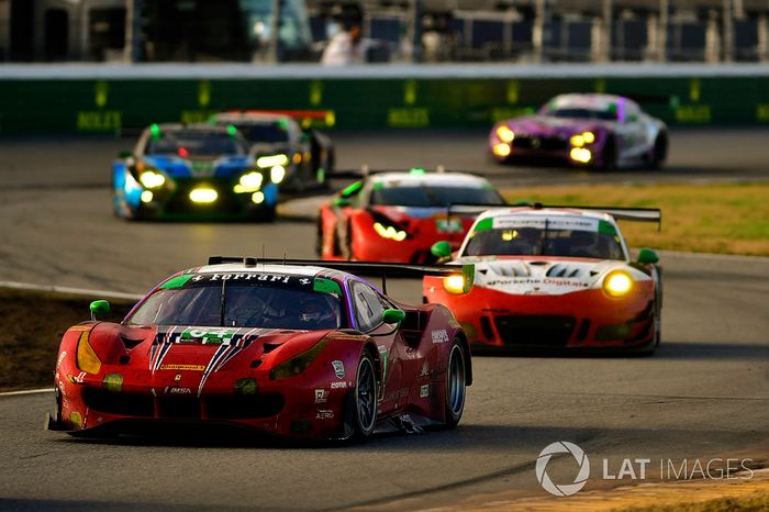 #64 Scuderia Corsa Ferrari 488 GT3, GTD: Bill Sweedler, Townsend Bell, Frankie Montecalvo, Sam Bird