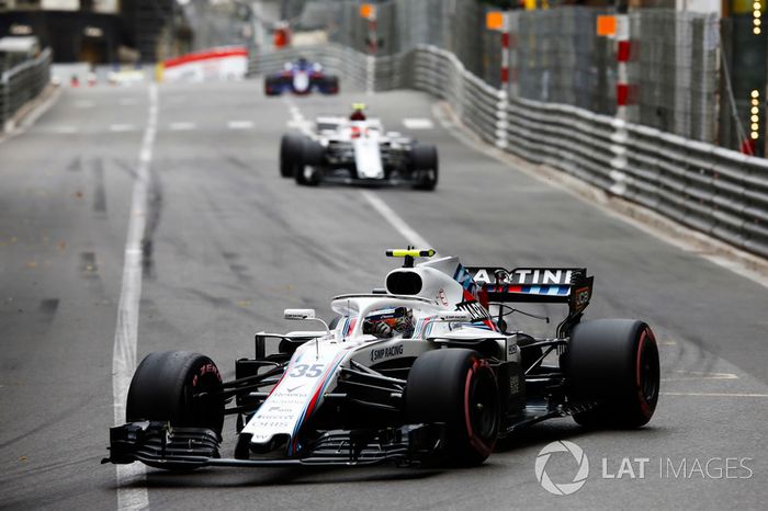 Sergey Sirotkin, Williams FW41, en el dedfile