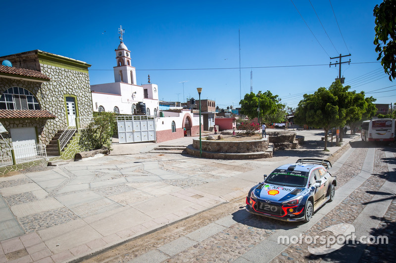 Thierry Neuville, Nicolas Gilsoul, Hyundai Motorsport Hyundai i20 Coupe WRC