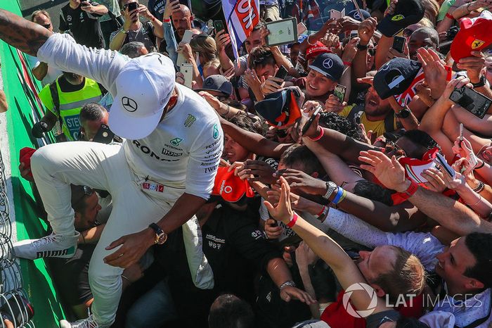 Ganador, Lewis Hamilton, Mercedes AMG F1 celebra