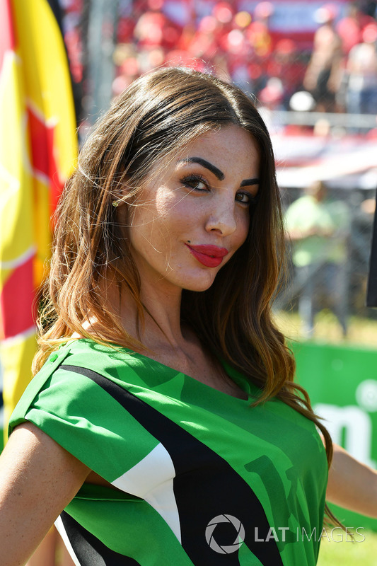 Grid girl