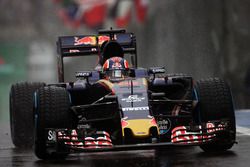 Daniil Kvyat, Scuderia Toro Rosso STR11