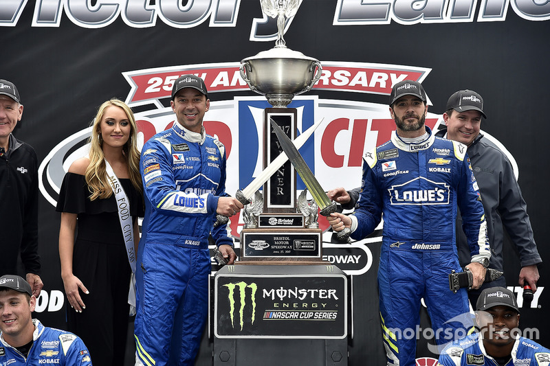 1. Jimmie Johnson, Hendrick Motorsports, Chevrolet, mit Crewchief Chad Knaus