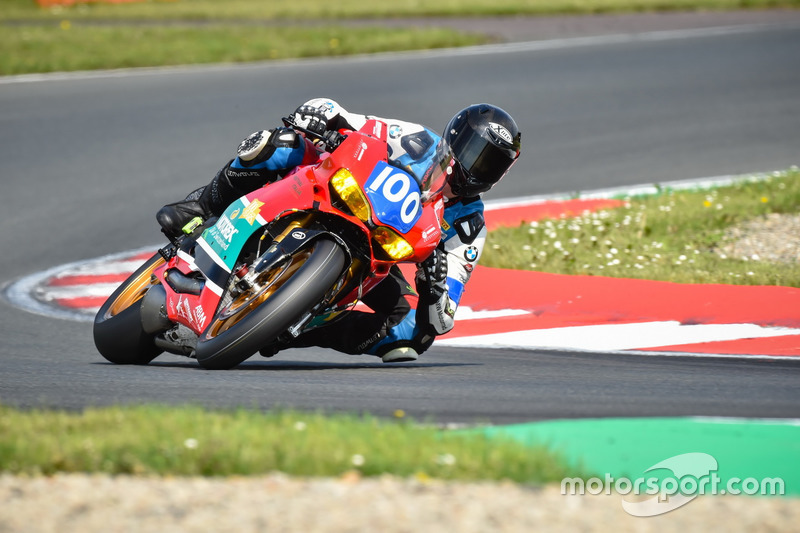 #100 Hertrampf Racing - Team Festival Italia, Ducati Panigale: Oliver Skach, Markus Nekvasil, Gerrit Jones