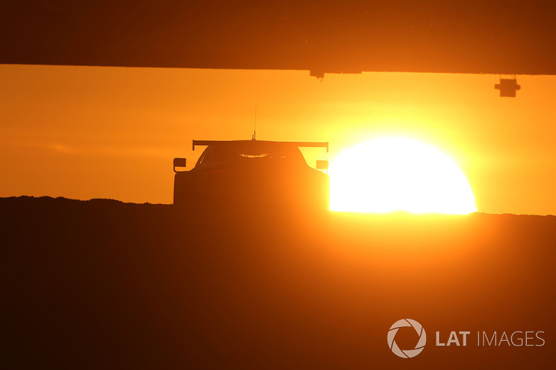 L'alba a Le Mans