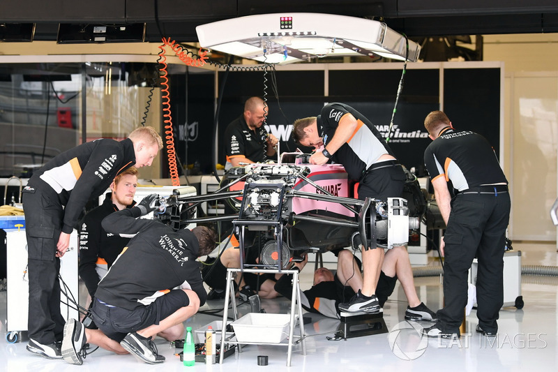 Sahara Force India VJM10 in the garage