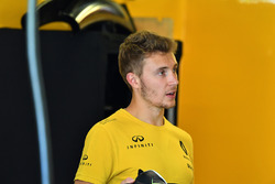 Третий пилот Renault Sport F1 Сергей Сироткин
