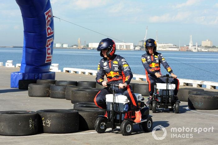 Max Verstappen, Red Bull Racing y Alex Albon, Red Bull Racing en St Kilda