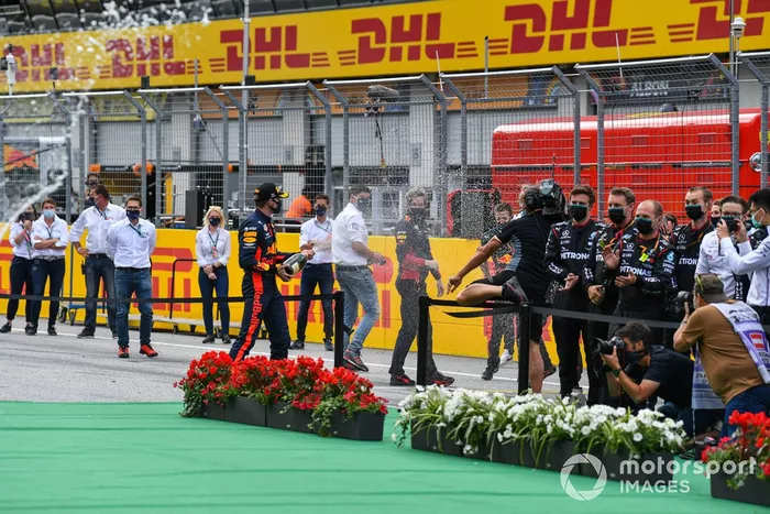 Podio: tercer lugar Max Verstappen, Red Bull Racing