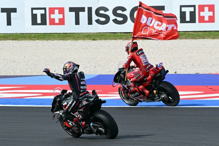 Марко Беццокки, Aprilia Racing, Марк Маркес, Ducati Team