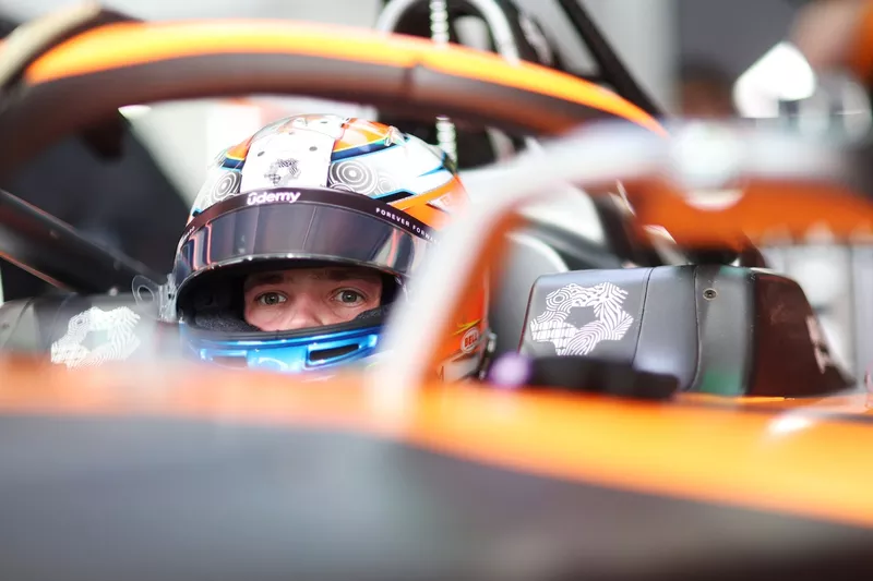 Taylor Barnard, équipe de Formule E NEOM McLaren
