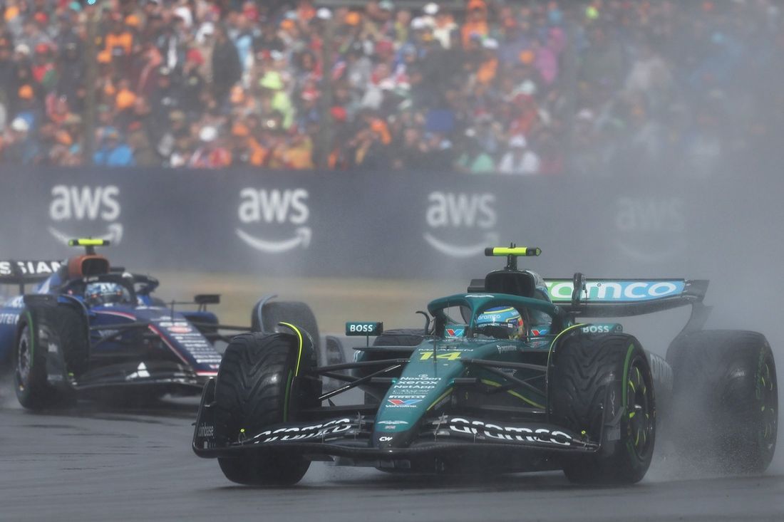 Fernando Alonso, Aston Martin Racing, Carlos Sainz, Williams