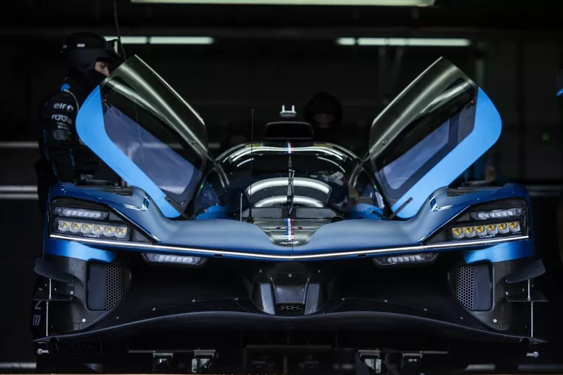 Alpine A424