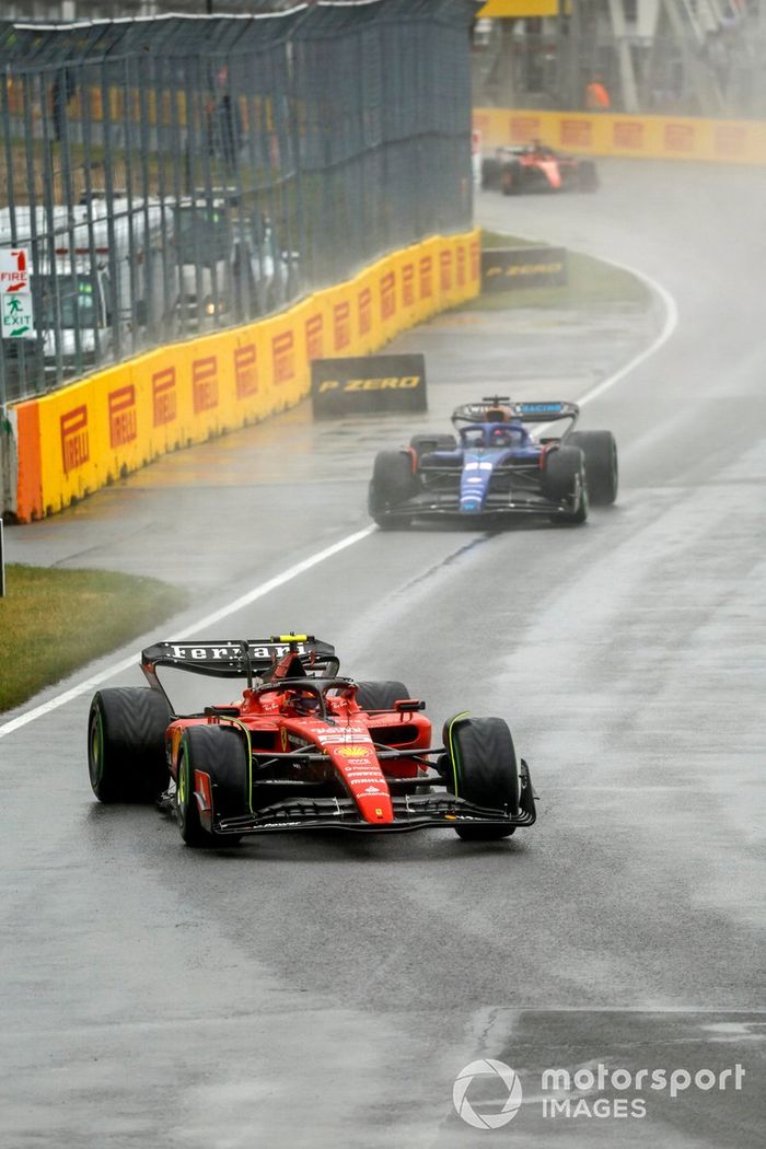 Carlos Sainz, Ferrari SF-23, Alex Albon, Williams FW45