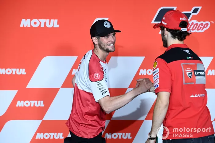 Francesco Bagnaia, Equipo Ducati, Jake Dixon
