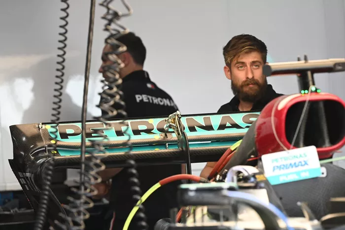 Detalle del Mercedes W13