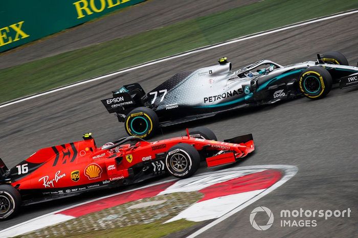 Charles Leclerc, Ferrari SF90, pelea con Valtteri Bottas, Mercedes AMG W10