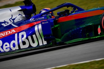Alex Albon, Scuderia Toro Rosso STR14, avec de la peinture aéro