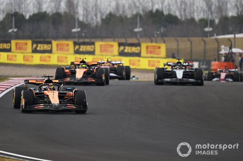 Lando Norris, McLaren, Oscar Piastri, McLaren, George Russell, Mercedes