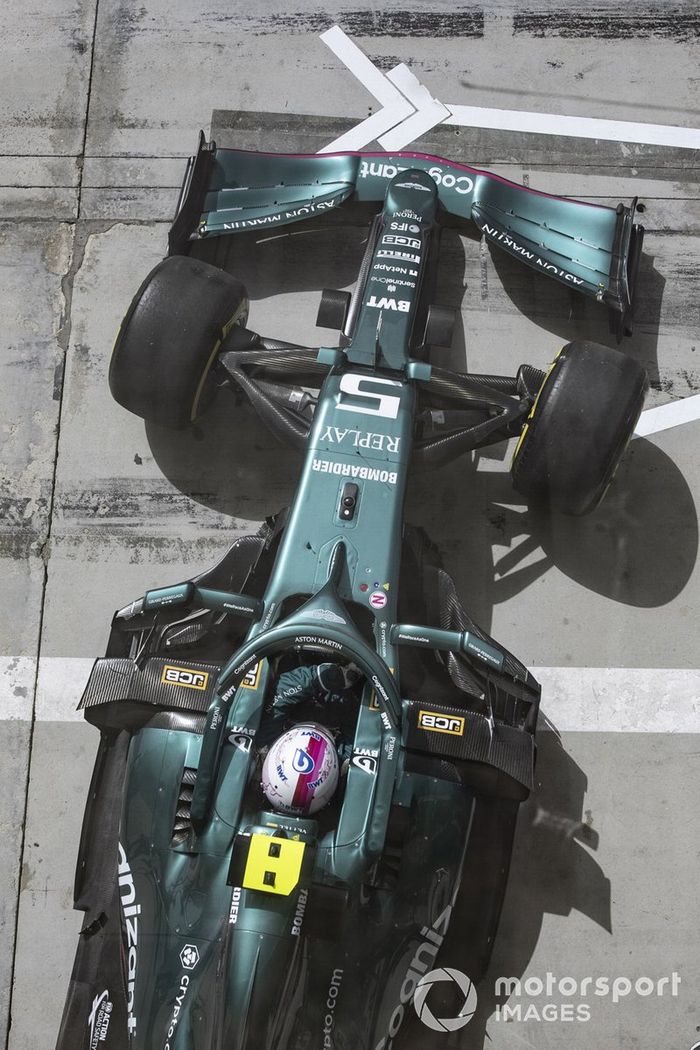 Sebastian Vettel, Aston Martin AMR21 