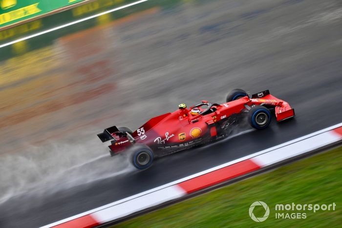Carlos Sainz Jr., Ferrari SF21