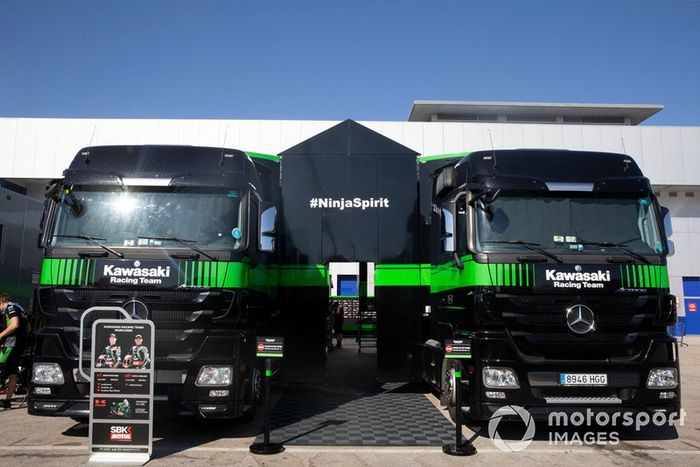 Camiones de carreras Kawasaki