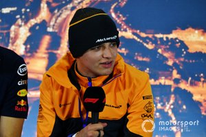 Lando Norris, McLaren, in de persconferentie