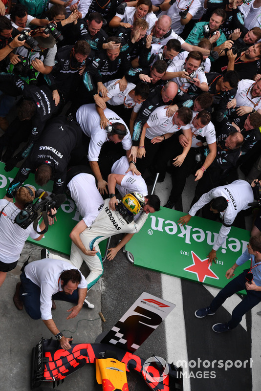 Льюіс Хемілтон, Mercedes AMG F1