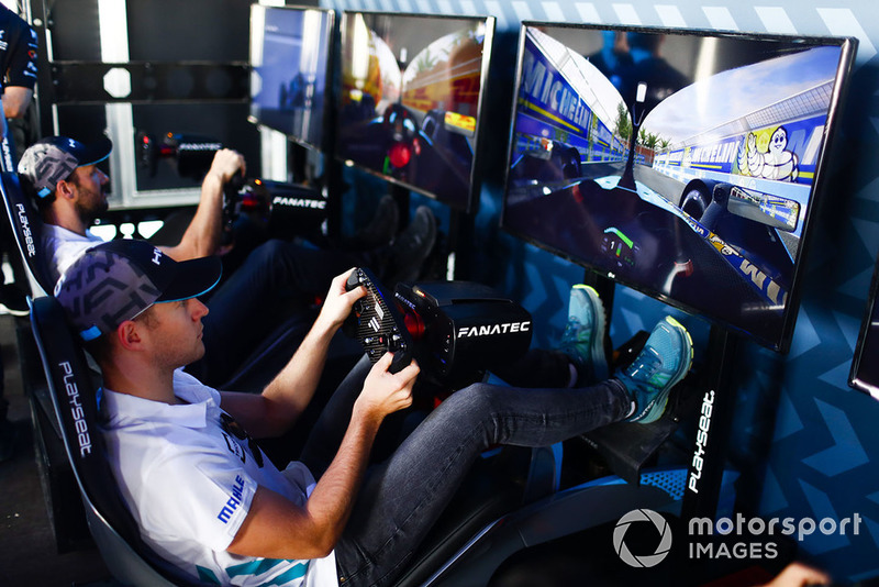 Stoffel Vandoorne, HWA Racelab, Gary Paffett, HWA Racelab, on the eRace simulators
