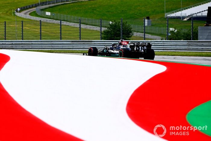 Lewis Hamilton, Mercedes W12