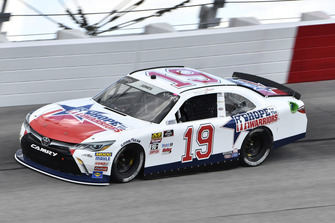 Brandon Jones, Joe Gibbs Racing, Toyota Camry Hope for the Warriors