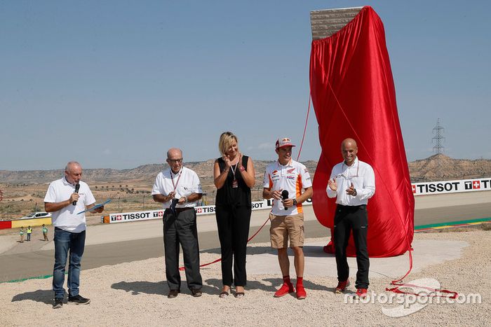 Inauguración curva Márquez