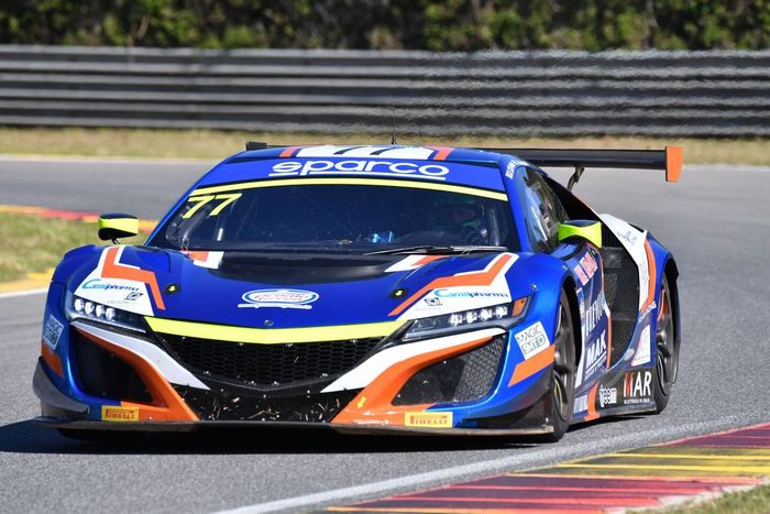 #77 Nova Race, Honda NSX GT3 Evo 22: Luca Magnoni, Diego Di Fabio