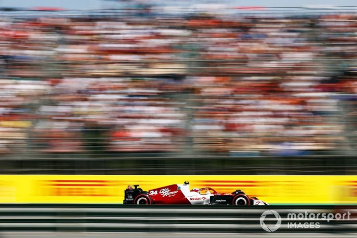 Zhou Guanyu, Alfa Romeo C42 