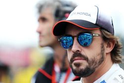 Fernando Alonso, McLaren en la parrilla