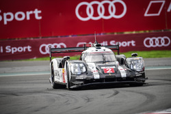 #2 Porsche Team Porsche 919 Hybrid: Romain Dumas, Neel Jani, Marc Lieb