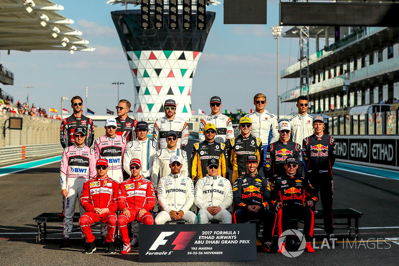 F1 drivers goup photo